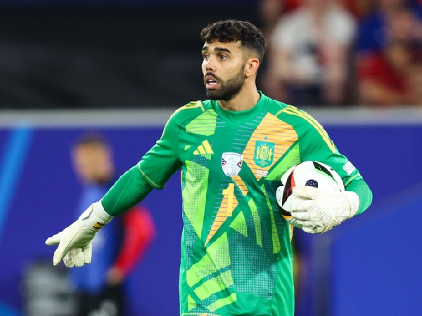 Penjaga gawang Spanyol, David Raya