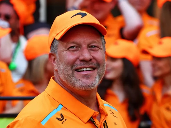 Zak Brown Antusias dengan Peluang McLaren Saingi Mercedes