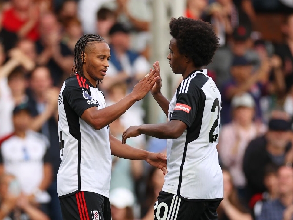 Bobby De Cordova-Reid dan Willian tak kunjung memperpanjang kontrak di Fulham