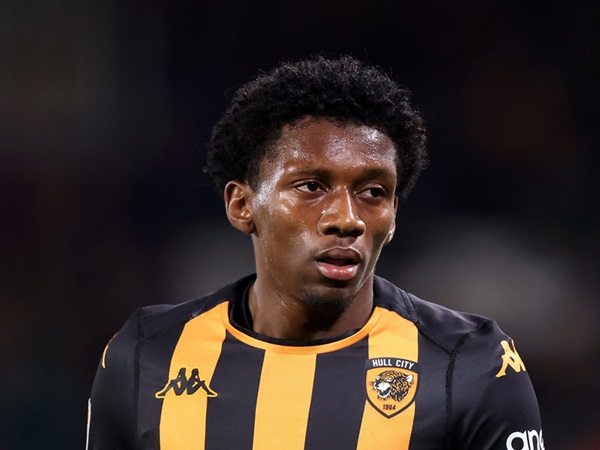 Barcelona Telah Mengirimkan Tawaran Resmi untuk Jaden Philogene