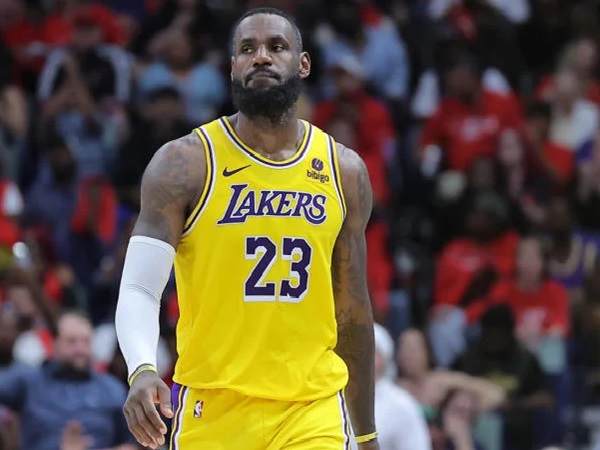 LeBron James Terima Pemotongan Gaji untuk Bantu Lakers