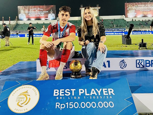 Pemain terbaik Liga 1 musim lalu, Fransisco Rivera resmi gabung Persebaya Surabaya
