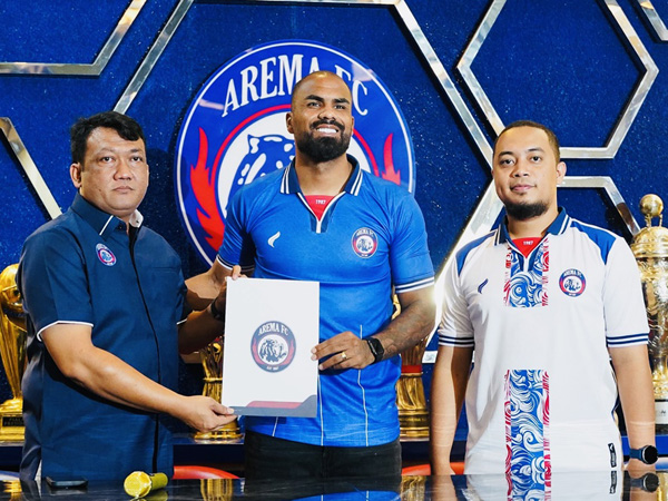 Thales Lira jadi salah satu pemain asing yang resmi diperkenalkan Arema FC