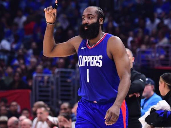 James Harden berulang kali mengungkapkan selama musim ini betapa bahagianya dia bermain di rumah sendiri. (Foto: AP)