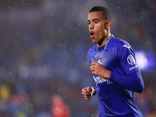 Lazio masih berupaya mengejar tanda tangan Mason Greenwood, meski tawaran perdana mereka telah ditolak oleh Manchester United / via Getty Images