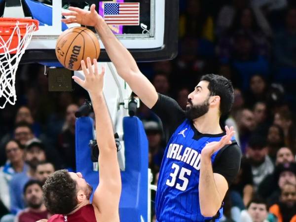 Goga Bitadze memiliki rata-rata 2,7 blok per 36 menit dalam kariernya. (Foto: Orlando Sentinel)