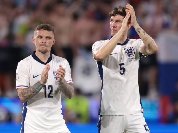Bek tim nasional Inggris, Kieran Trippier dan John Stones