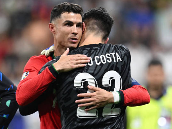 Portugal Lolos ke Perempat Final, Cristiano Ronaldo Puji Diogo Costa