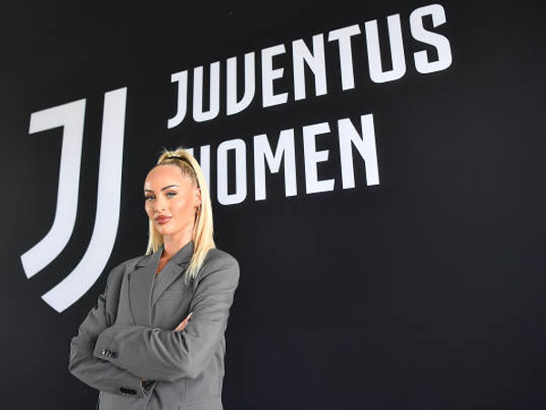 Ikuti Jejak Douglas Luiz, Juventus Rekrut Alisha Lehmann dari Aston Villa