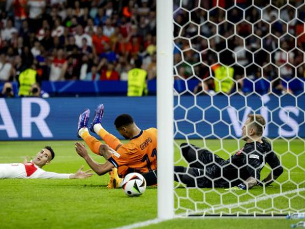 Gol Bunuh Diri Mert Muldur Bawa Belanda ke Semifinal Euro 2024