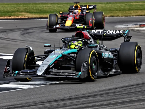 Hasil Race F1 GP Inggris: Lewis Hamilton Akhiri Dahaga kemenangan