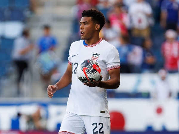 Chelsea segera mendapatkan bek muda asal Amerika Serikat, Caleb Wiley