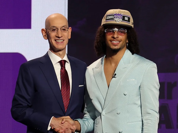 Sacramento Kings Terancam Tanpa Rookie di Awal Musim