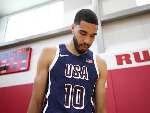 Jayson Tatum Bangga Gunakan Nomor 10 di Tim AS