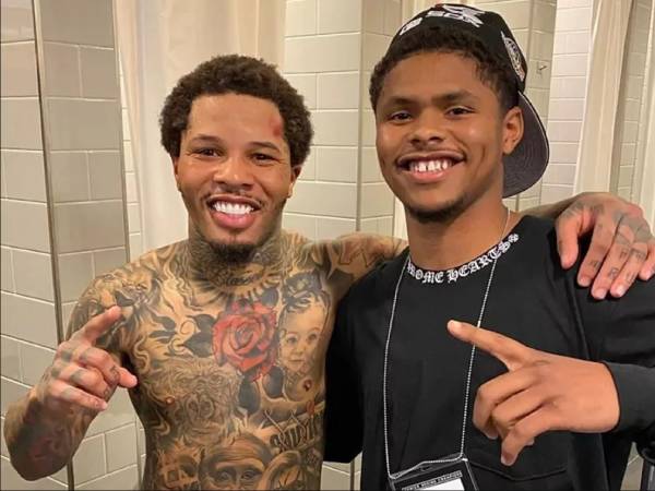 Gervonta Davis (kiri) dan Shakur Stevenson. (Foto: Ring TV)