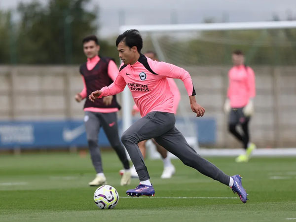 Kembali Fit, Kaoru Mitoma Siap Jalani Tur Pramusim Brighton di Jepang