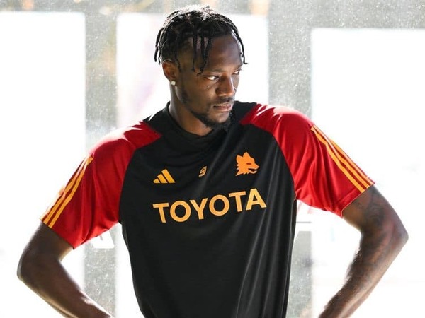 AC Milan mulai menyusun strategi untuk merekrut Tammy Abraham dari AS Roma / via Getty Images