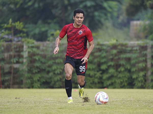 Penyerang Persija Jakarta, Aji Kusuma