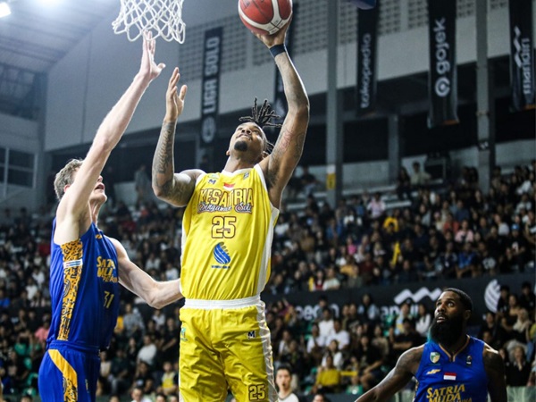 Kesatria Bengawan Solo Memaksa Satria Muda Berlanjut ke Game 3