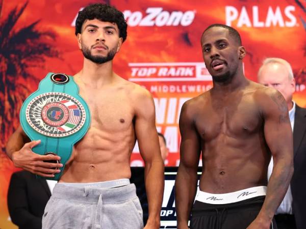 Raymond Muratalla (kiri) dan Tevin Farmer. (Foto: Top Rank)