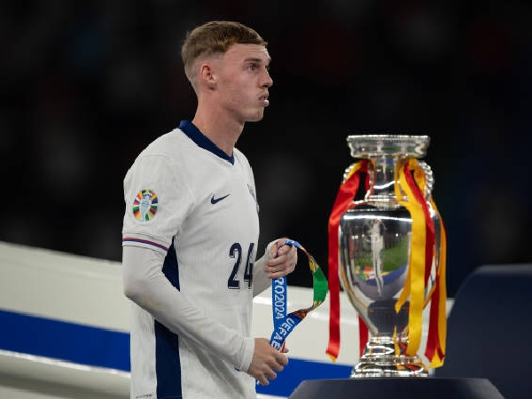 Cole Palmer gagal mengangkat trofi Euro 2024 bersama Inggris