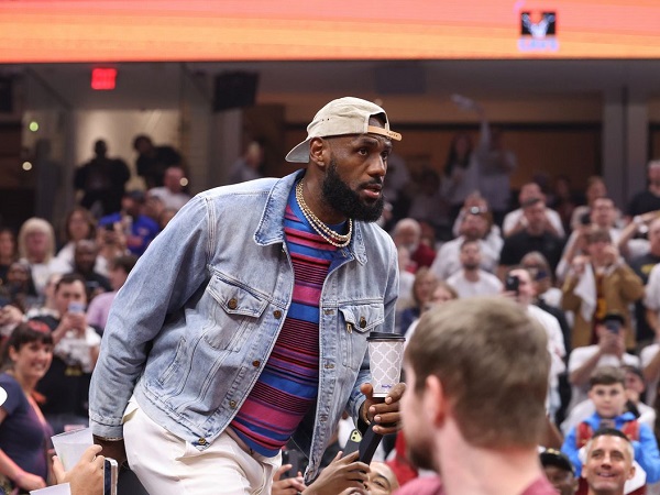 Enes Kanter tuduh LeBron James sebagai diktator NBA yang egois.
