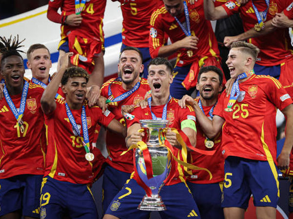 Euforia Spanyol, Patah Hati Inggris: Reaksi Surat Kabar Pasca Euro 2024