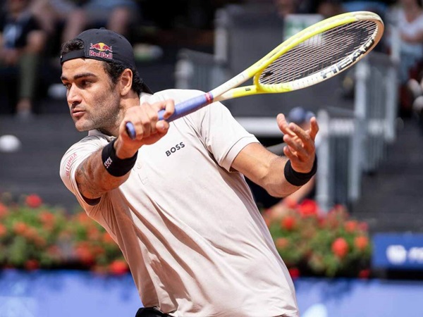 Matteo Berrettini Buyarkan Mimpi Juara Bertahan Di Gstaad