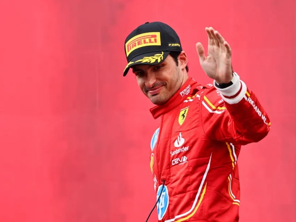 Carlos Sainz Alami Hari Baik setelah Finis Ketiga FP2 GP Hungaria