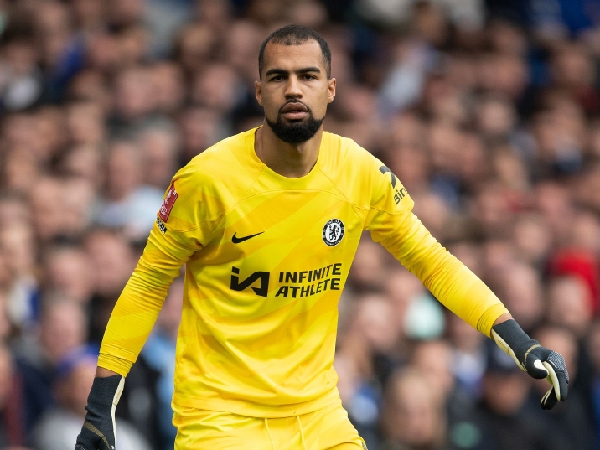 Robert Sanchez akan menjadi kiper utama Chelsea musim depan