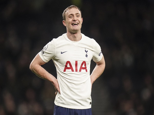 Gelandang Tottenham