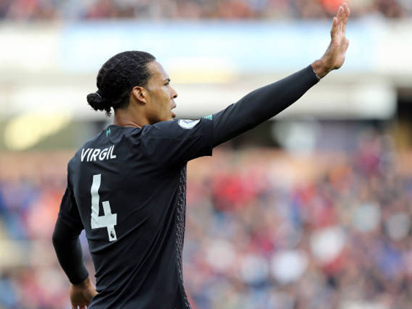 Liverpool Diam-diam Perkenalkan Seragam Tandang Baru Melalui Tim U19