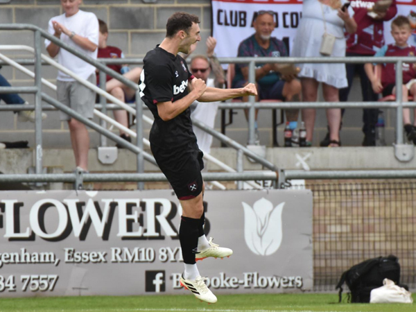 Andy Irving Antar West Ham United Menang 1-0 di Laga Debut Julen Lopetegui