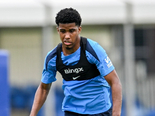 Andrey Santos harus bersabar menunggu waktunya di Chelsea