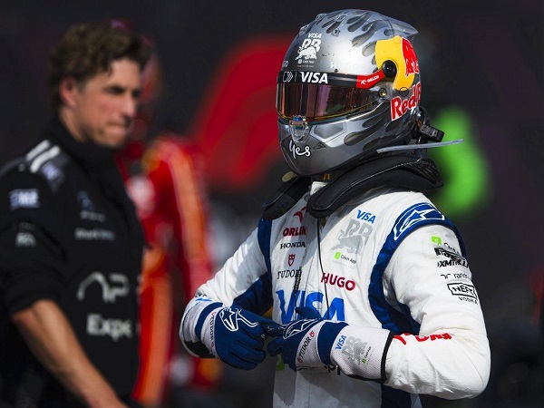 Daniel Ricciardo frustasi dengan strategi timnya di Hungaroring.