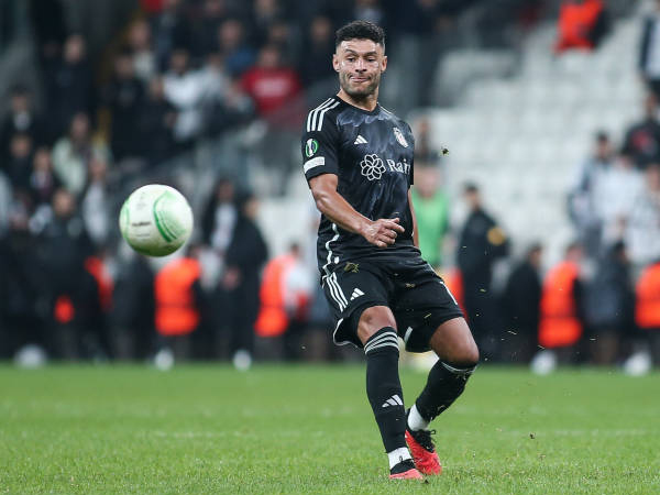 Ingin Dilepas Besiktas, Alex Oxlade-Chamberlain Ditawari ke Klub Inggris