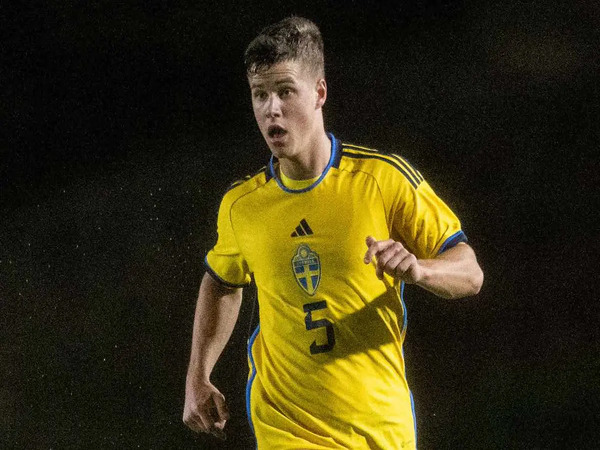 AS Roma dilaporkan telah mencapai kesepakatan untuk merekrut bek kiri Timnas Swedia yaitu Samuel Dahl / via Istimewa
