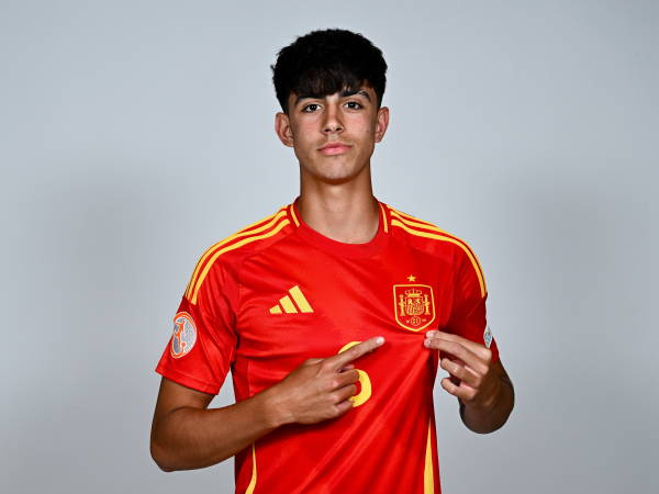 Marc Bernal Perpanjang Kontrak, Barcelona Naikkan Klausul Pelepasannya