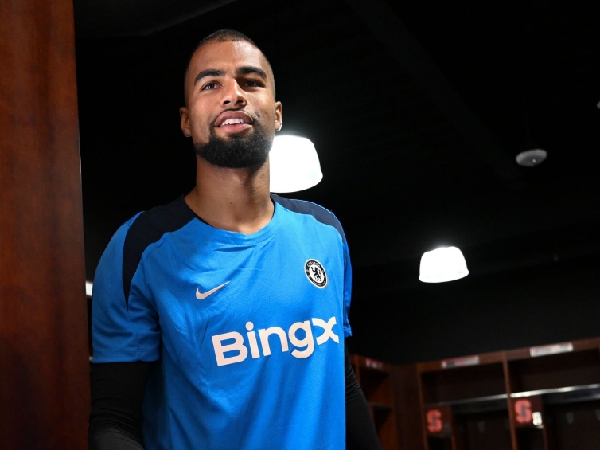 Penjaga gawang Chelsea, Robert Sanchez