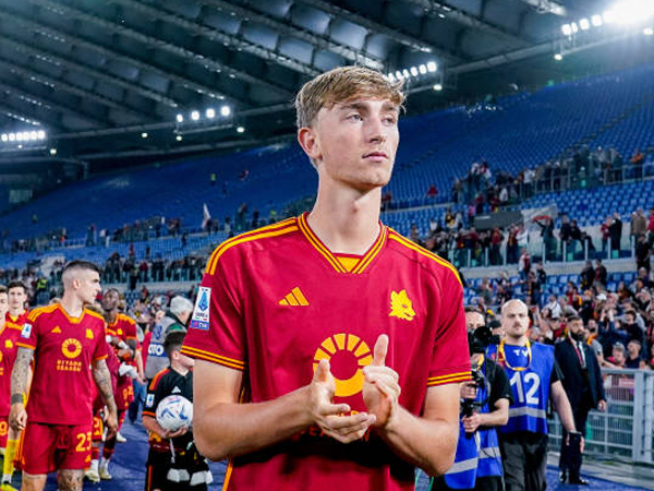 Terus Perkuat Skuat, Aston Villa Kini Incar Dean Huijsen