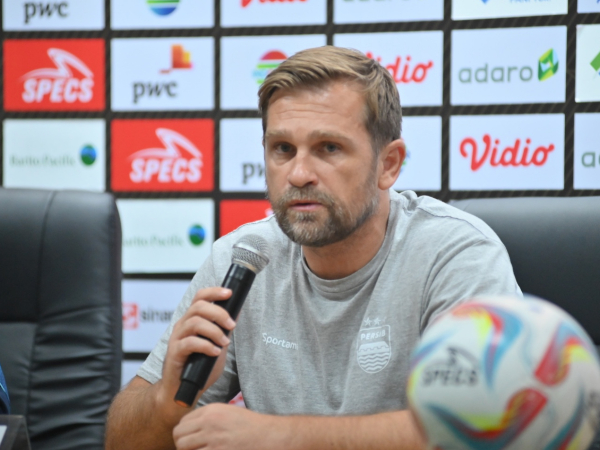 Tersingkirnya Persib di Piala Presiden membuat tim pelatih mengubah rencana di pramusim