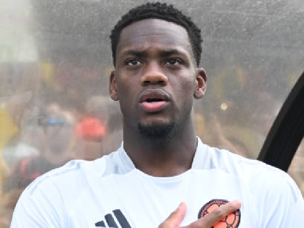 West Ham United mengejar striker Aston Villa, Jhon Duran