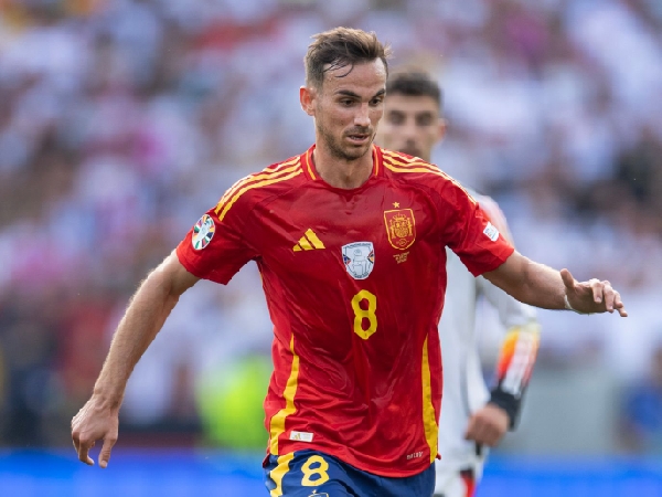 Arsenal sempat dikaitkan dengan gelandang Paris Saint-Germain, Fabian Ruiz