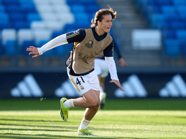 Bek Tengah 16 Tahun, Joan Martinez Masuk Skuat Tur Pramusim Real Madrid