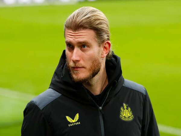 AC Milan ditawari peluang untuk merekrut Loris Karius, pasca cedera yang menimpa kiper kedua tim yaitu Marco Sportiello / via Getty Images