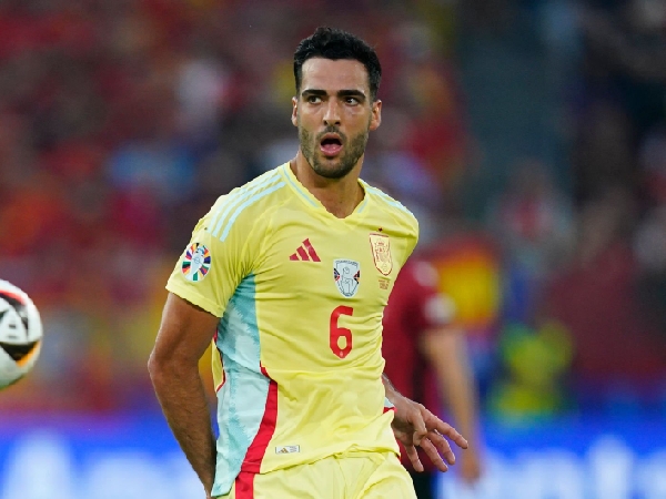 Gelandang Real Sociedad, Mikel Merino, diincar beberapa klub elite Eropa