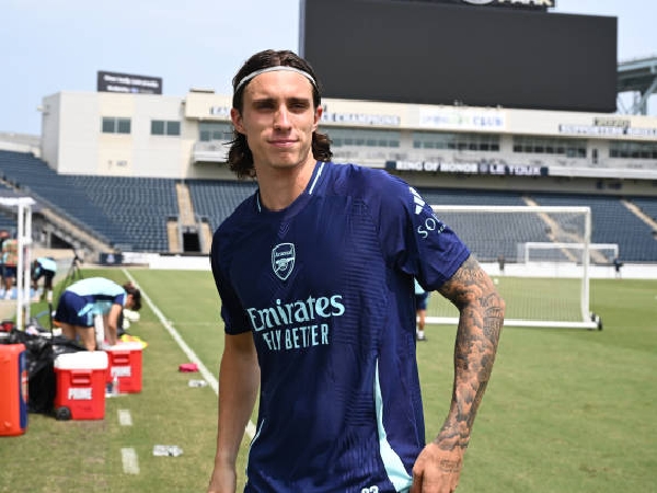 Bek baru Arsenal, Riccardo Calafiori