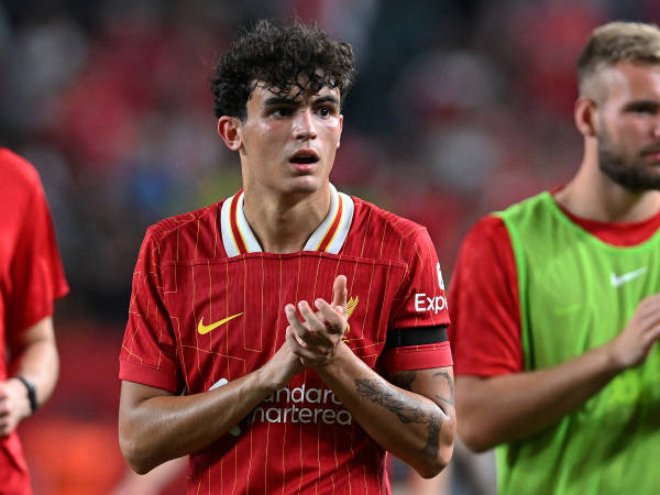 Di Bawah Slot, Stefan Bajcetic Bisa Jadi Rodri Berikutnya untuk Liverpool