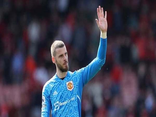 Genoa dan Fiorentina kesulitan untuk mengontrak David De Gea, lantaran eks kiper Manchester United itu menuntut besaran gaji musiman yang terlampau tinggi / via Getty Images