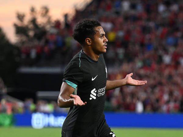 Mengesankan di Pramusim, Fabio Carvalho Jadi Incaran Leicester City